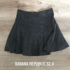 Banana republic gray mini skirt